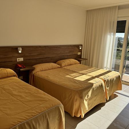 Hotel Hermida 5000 فيلانويفا دي أروسا المظهر الخارجي الصورة